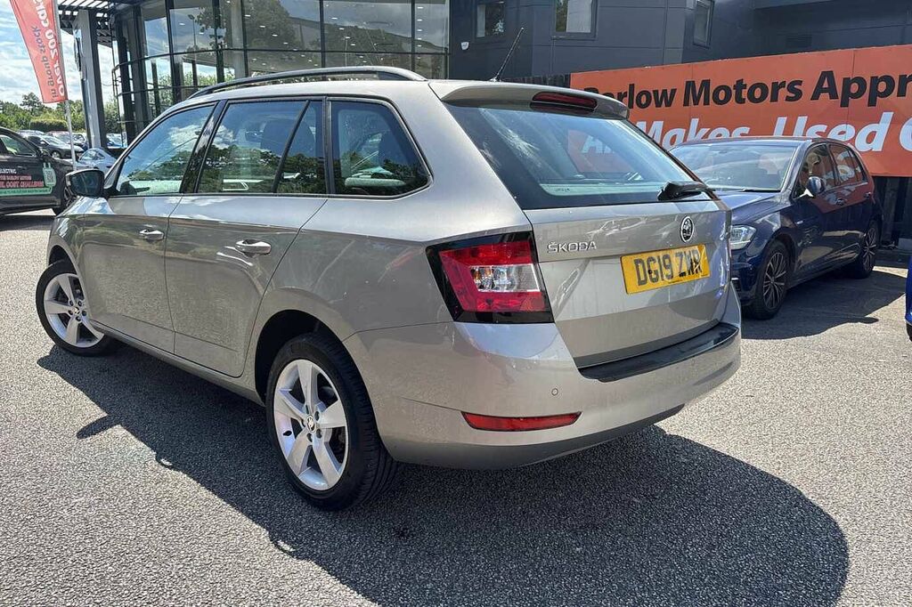 Skoda Fabia 1.0 Tsi 110 Se L Dsg Beige #3