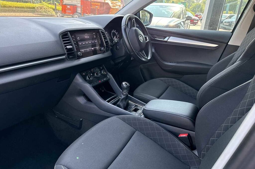 Skoda Karoq 2.0 Tdi Se 4X4 Grey #2