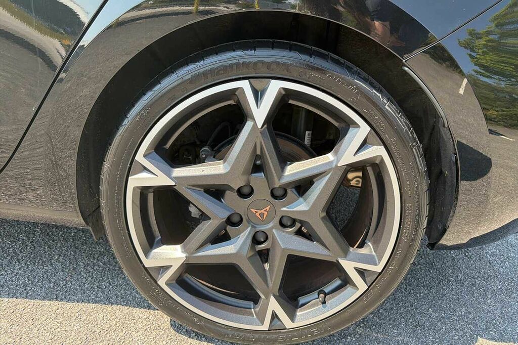 Cupra Leon 1.5 Etsi 150 V2 Dsg Black #5