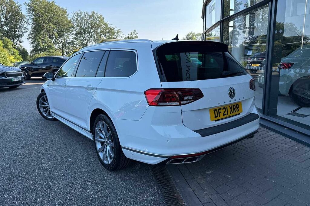 Volkswagen Passat 2.0 Tdi Evo Scr R-line White #3