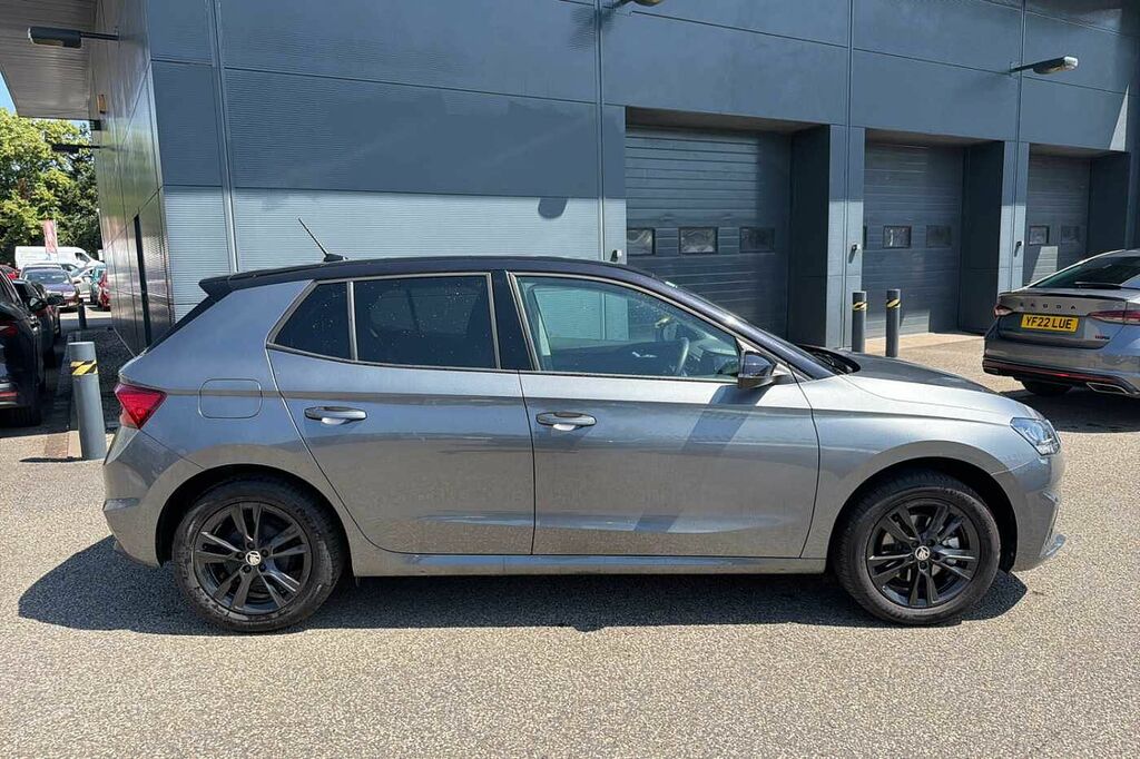 Skoda Fabia 1.0 Tsi 116 Design Edition YC75GJJ Grey #4