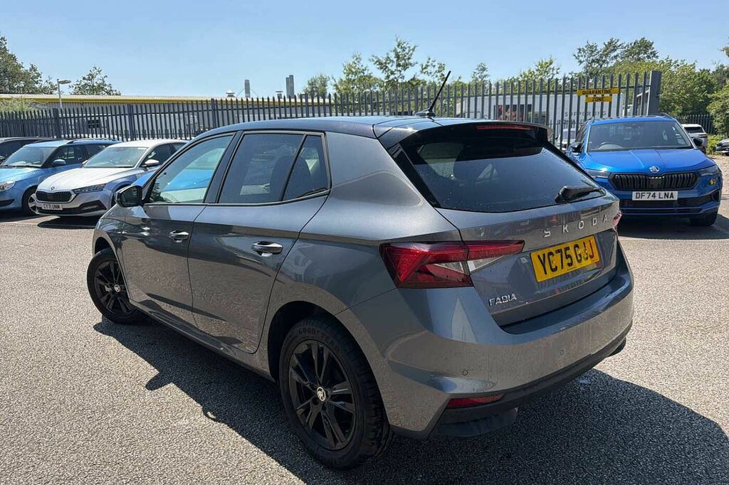 Skoda Fabia 1.0 Tsi 116 Design Edition YC75GJJ Grey #3