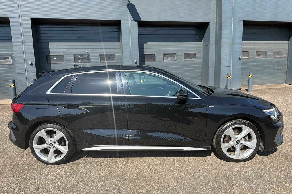 Audi A3 35 Tdi S Line S Tronic KN21TGU Black #4