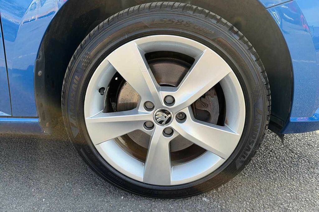 Skoda Fabia 1.0 Tsi 110 Se L Dsg DA19PWV Blue #5