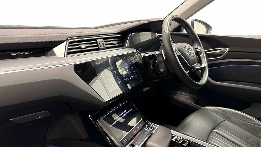 Audi Q8 e tron 250Kw 50 Quattro 95Kwh Sport White #6