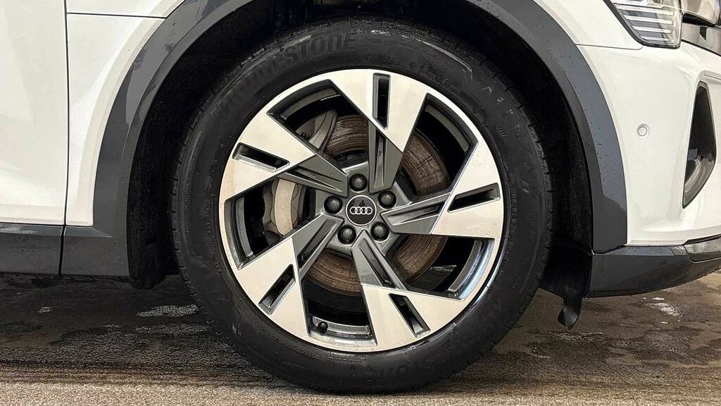 Audi Q8 e tron 250Kw 50 Quattro 95Kwh Sport White #5