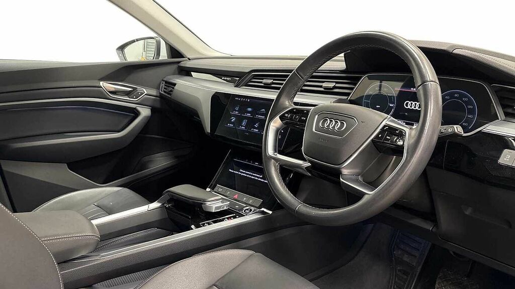 Audi Q8 e tron 250Kw 50 Quattro 95Kwh Sport White #2