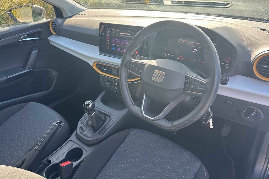 Seat Ibiza 1.0 Tsi 95 Se Technology DX73YJL Black #5