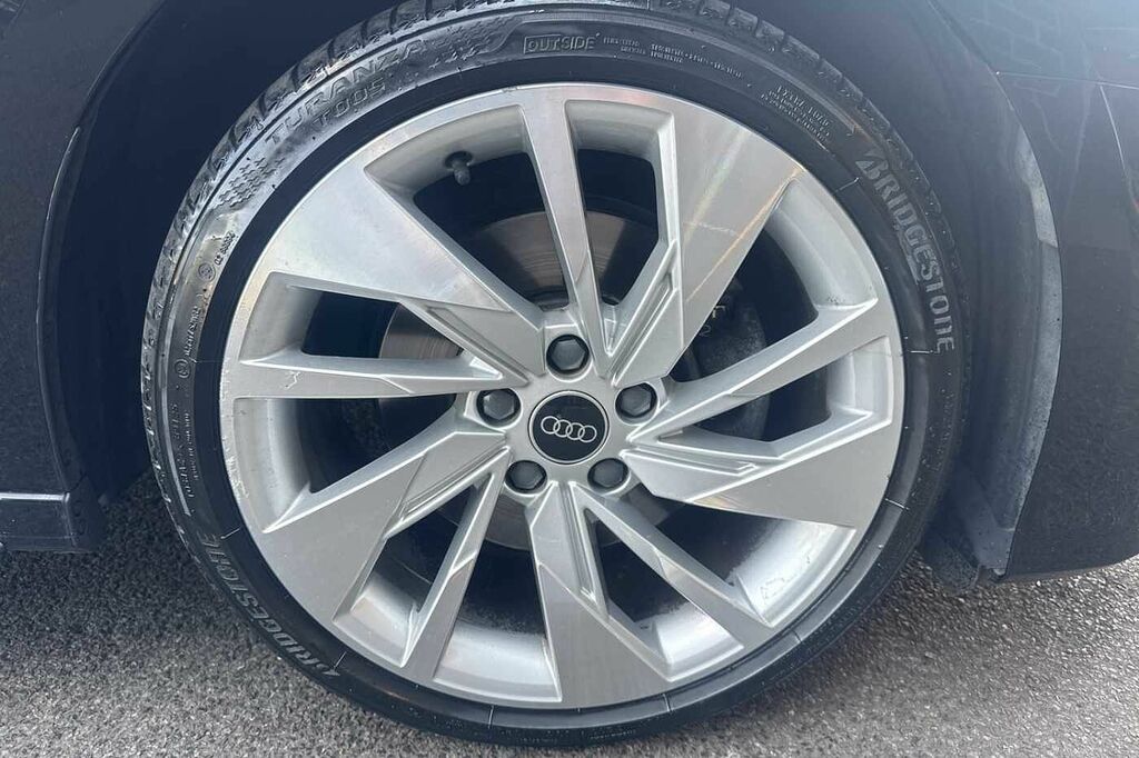 Audi A3 30 Tfsi S Line DG70CCV Black #5