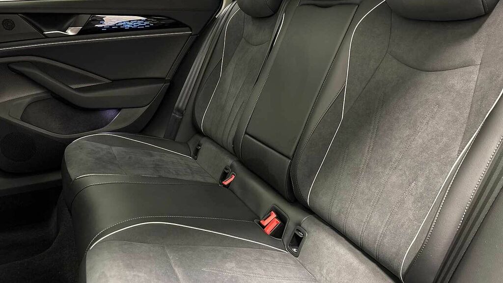 Volkswagen Passat 1.5 Tsi Ehybrid Elegance Dsg Black #7
