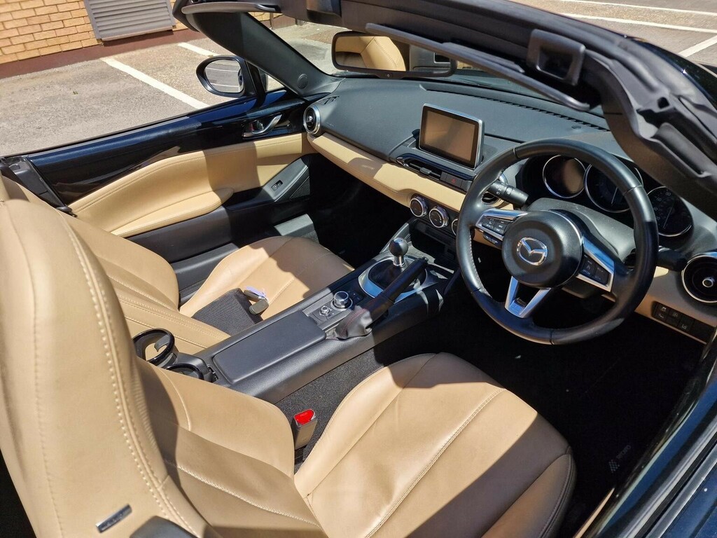Mazda MX-5 Convertible 2.0 Skyactiv-g Sport Nav Euro 6 2 Black #2
