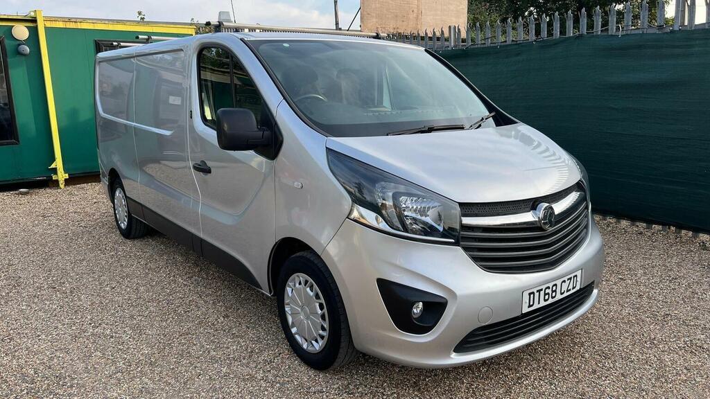 Vauxhall Vivaro 1.6 Cdti 2900 Sportive L2 H1 Euro 6 Silver