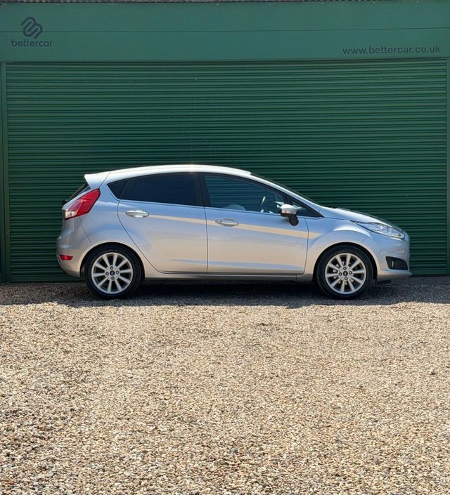 Ford Fiesta Ecoboost Titanium Hatchback Silver #4
