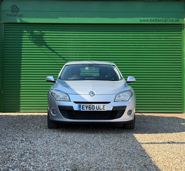 Renault Megane Dci Dynamique Tomtom Hatchback Silver #2
