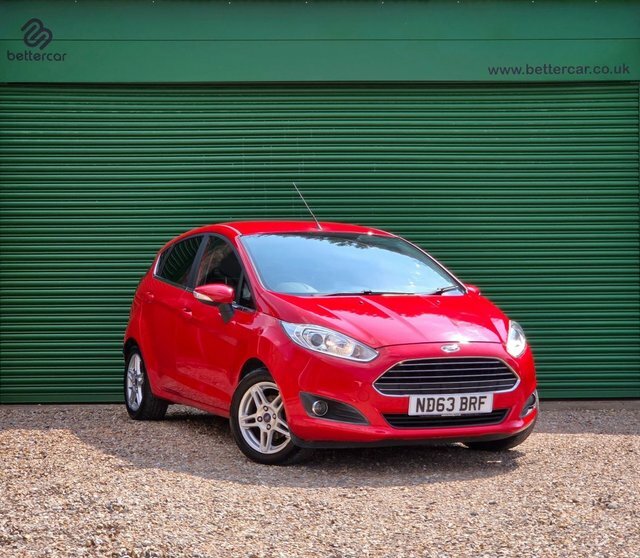 Ford Fiesta Zetec Hatchback Red #3