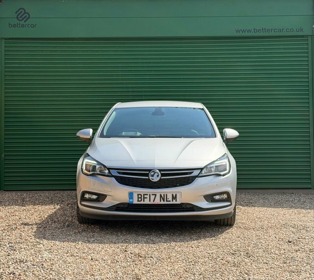 Vauxhall Astra Cdti Blueinjection Elite Nav Silver #2