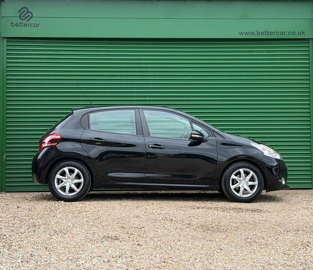 Peugeot 208 Vti Active Hatchback Black #4