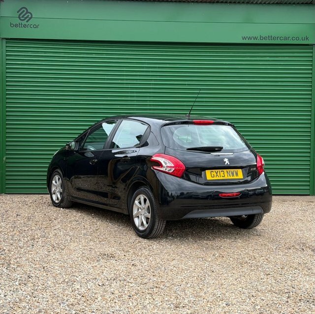 Peugeot 208 Vti Active Hatchback Black #6