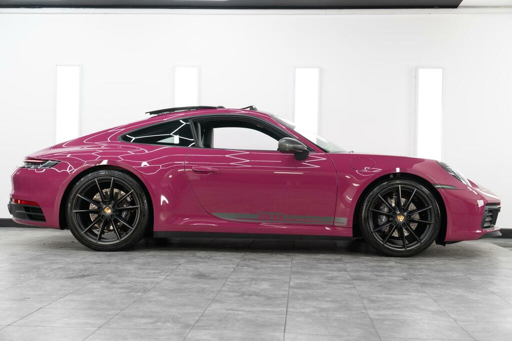 Porsche 911 992 Carrera T Pink #3
