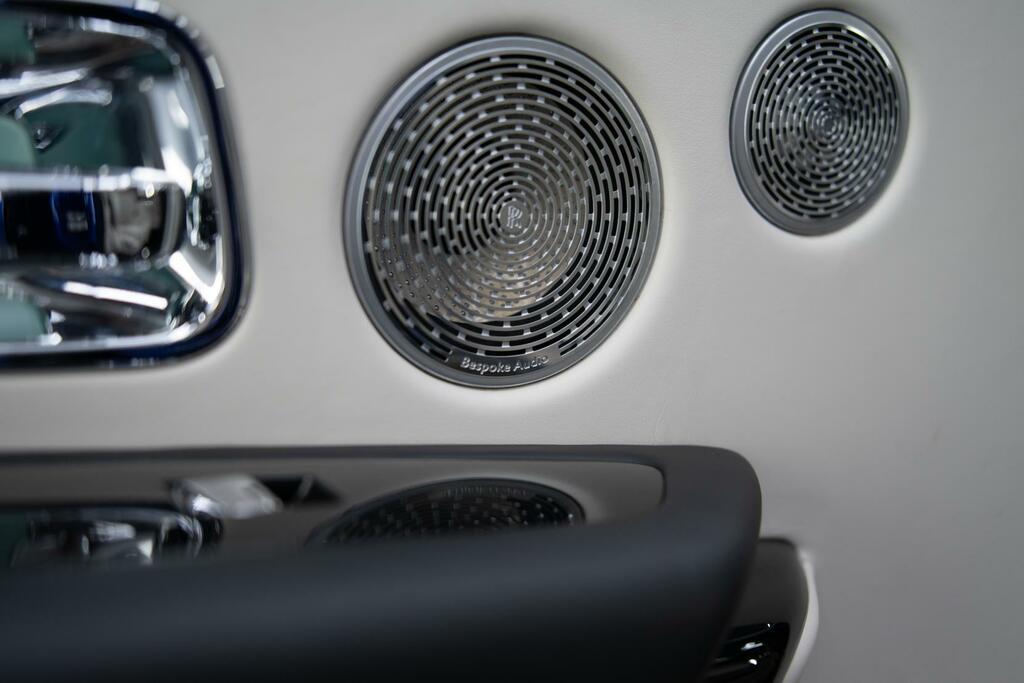 Rolls-Royce Cullinan 5dr Auto Silver #24
