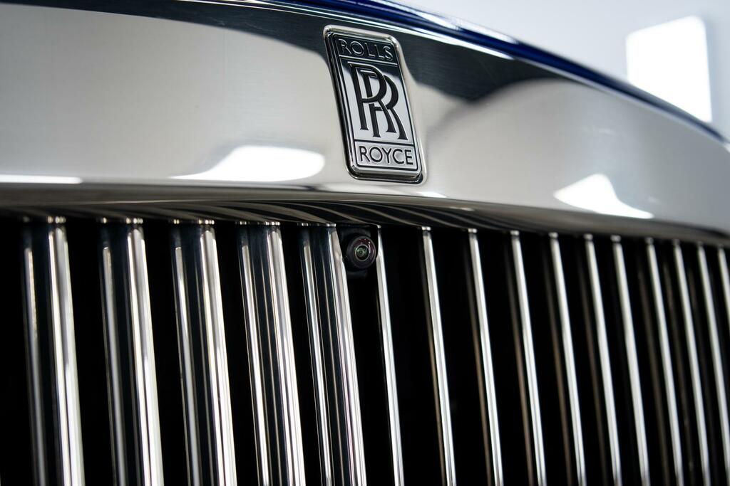 Rolls-Royce Cullinan 5dr Auto Silver #26