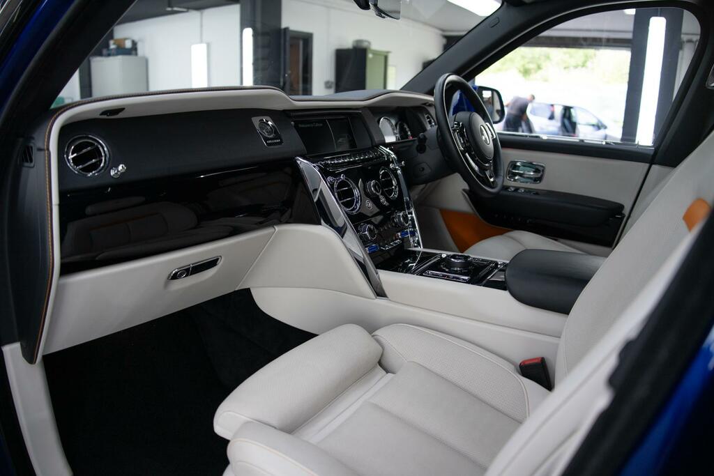 Rolls-Royce Cullinan 5dr Auto Silver #14
