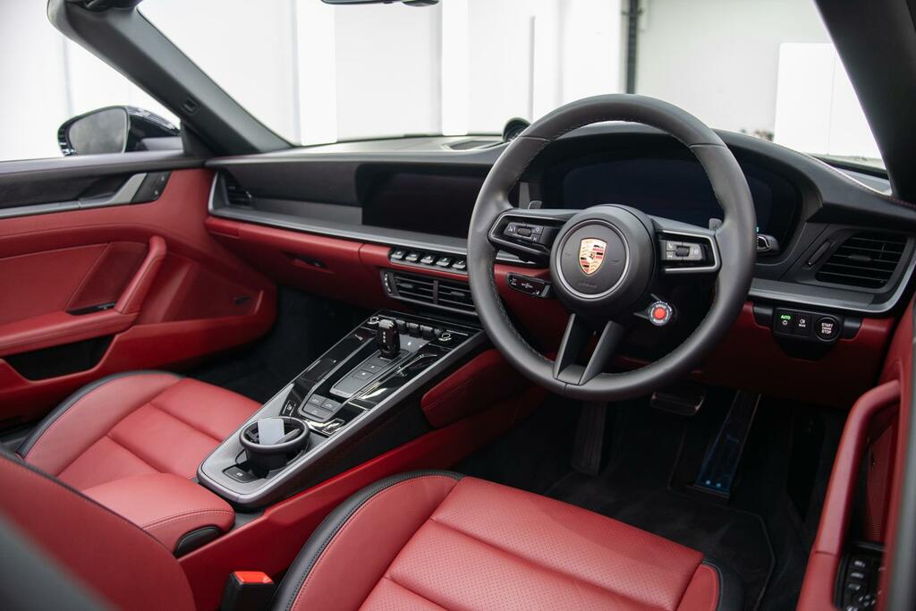 Porsche 911 992 Carrera Black #5