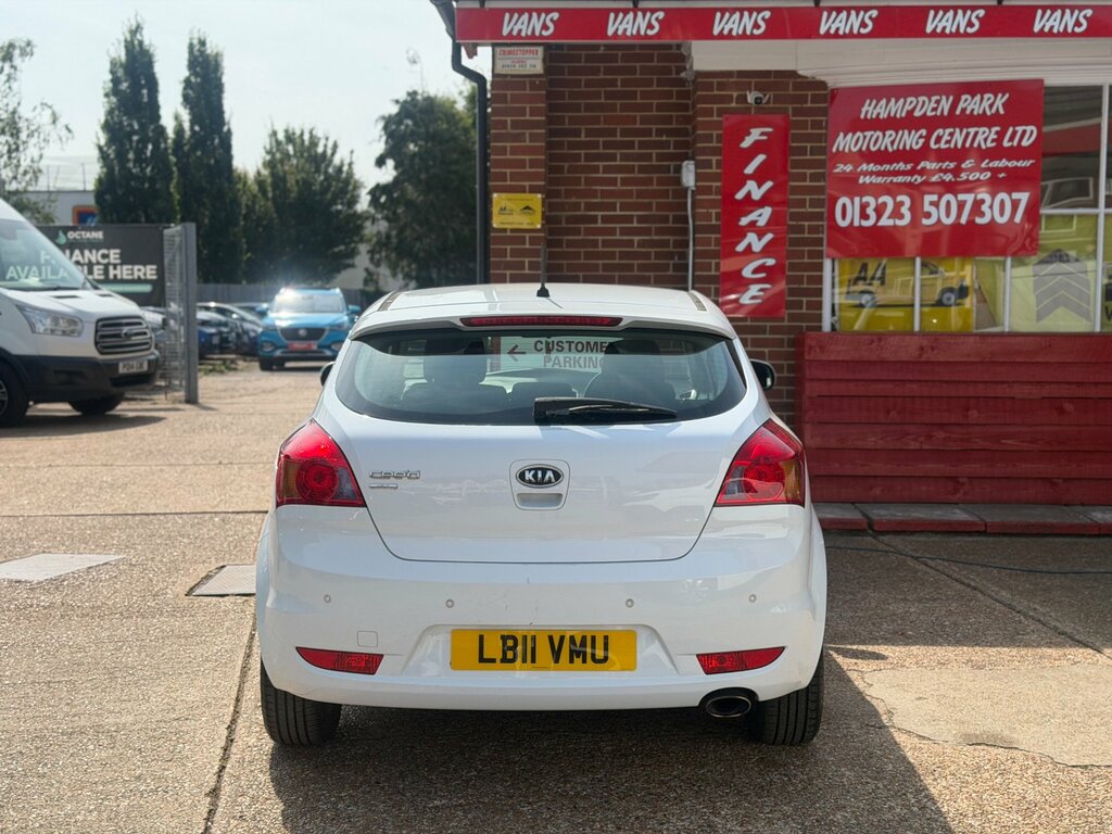 Kia Proceed 1.4 Vr-7 Hatchback 139 Gkm, 89 White #4