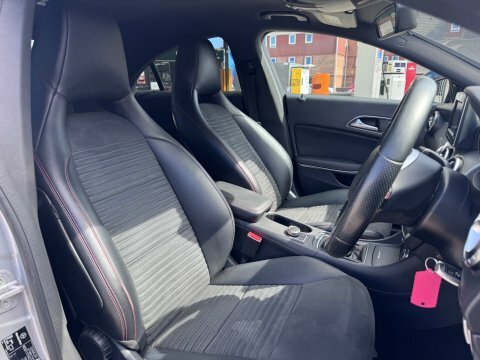 Mercedes-Benz CLA Class Cla180 Amg Sport Silver #3