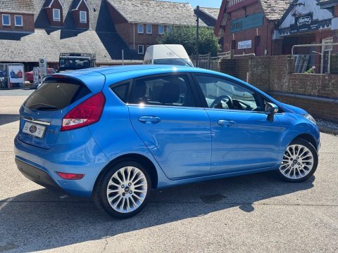 Ford Fiesta Titanium Blue #2