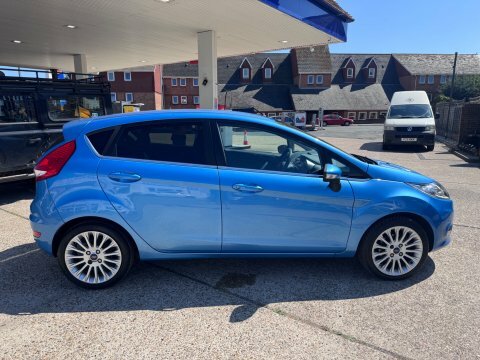 Ford Fiesta Titanium Blue #4