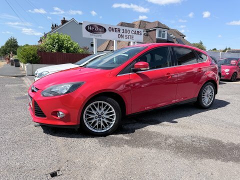 Ford Focus 1.0 Zetec Red
