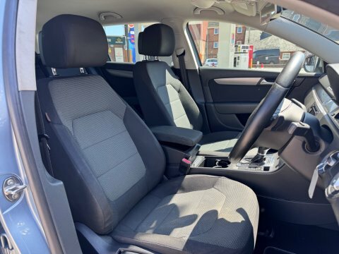 Volkswagen Passat Silver #3