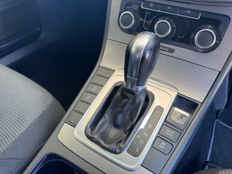 Volkswagen Passat Silver #16