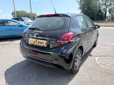 Peugeot 208 1.0 Access A Black #5