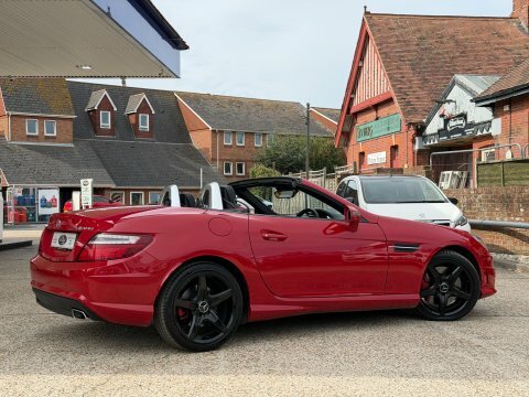 Mercedes-Benz SLK Slk350 Blueefficiency Amg Red #2
