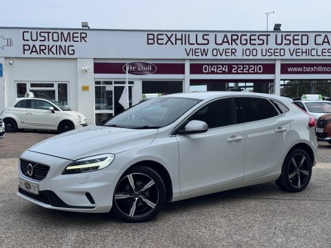 Volvo V40 D2 R-design Nav White