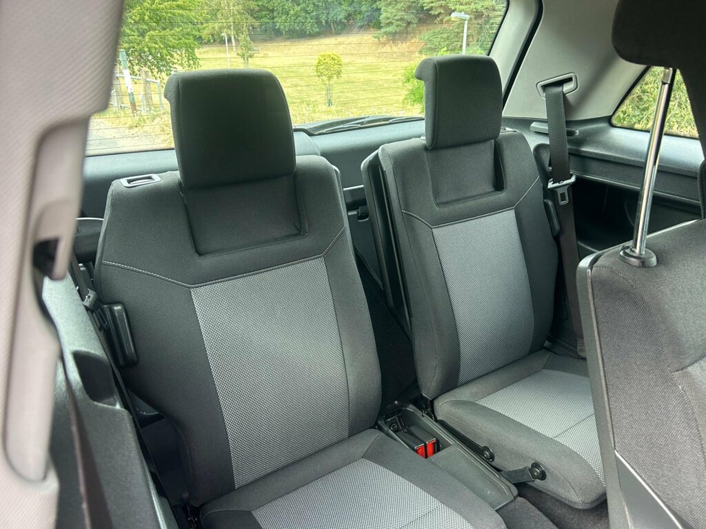 Vauxhall Zafira 1.6L Active Plus Silver #18