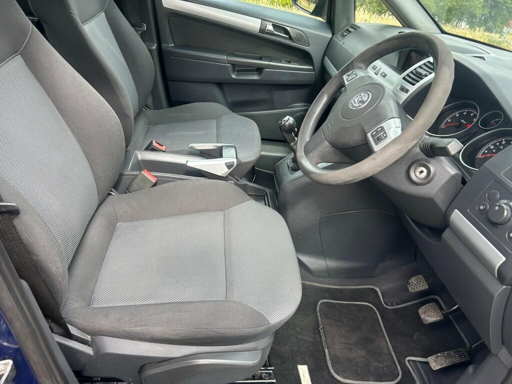 Vauxhall Zafira 1.6L Active Plus Silver #10