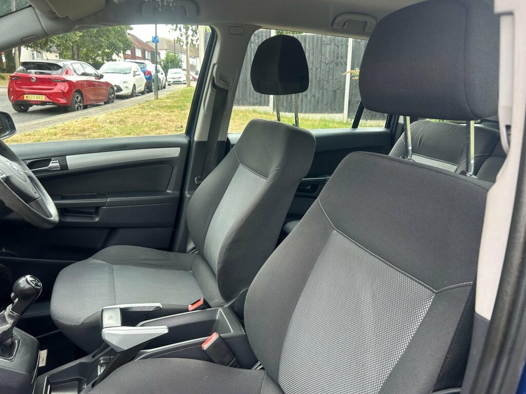 Vauxhall Zafira 1.6L Active Plus Silver #14