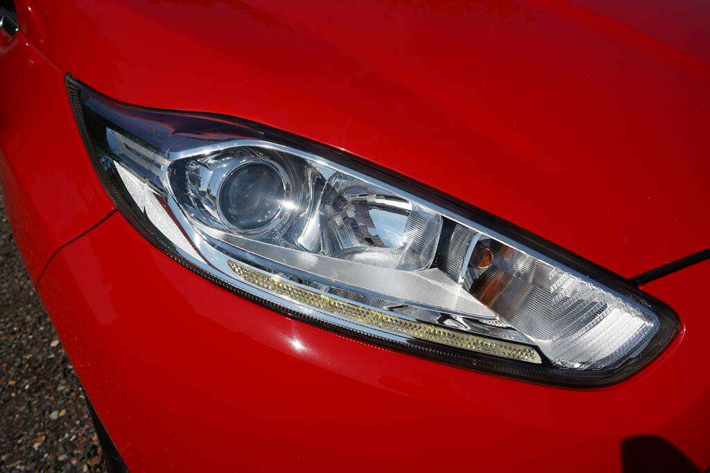 Ford Fiesta Zetec Red #4