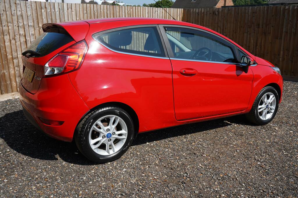 Ford Fiesta Zetec Red #2