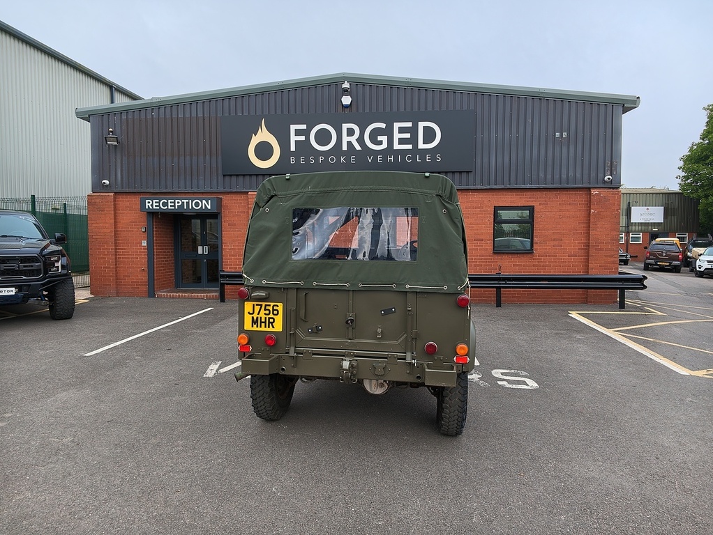 Land Rover Defender 90 Td5 Soft Top Green #2