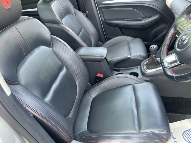 MG ZS 2021 1.0 T-gdi Exclusive Suv Eur Silver #3