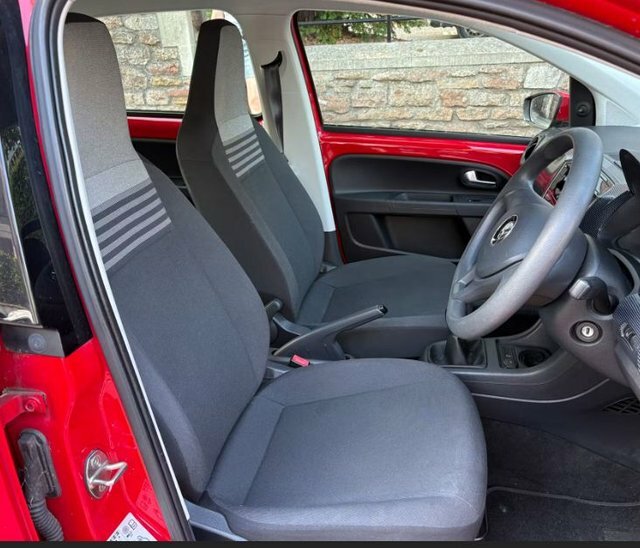 Volkswagen Up 2016 1.0 Move Up Hatchback Euro CA66NLV Red #2