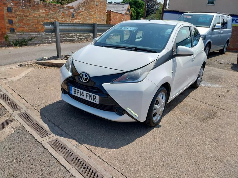 Toyota Aygo Vvt-i X-play BP14FNR White #3