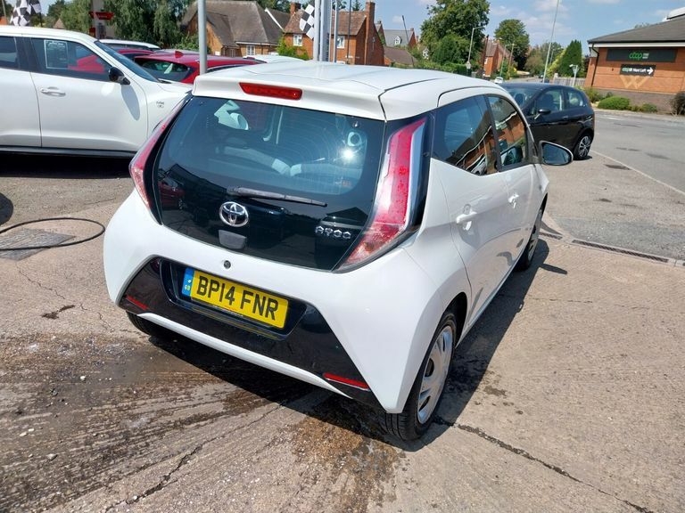 Toyota Aygo Vvt-i X-play BP14FNR White #5