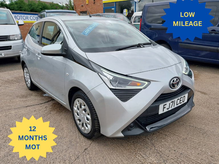 Toyota Aygo Vvt-i X-play Tss Silver