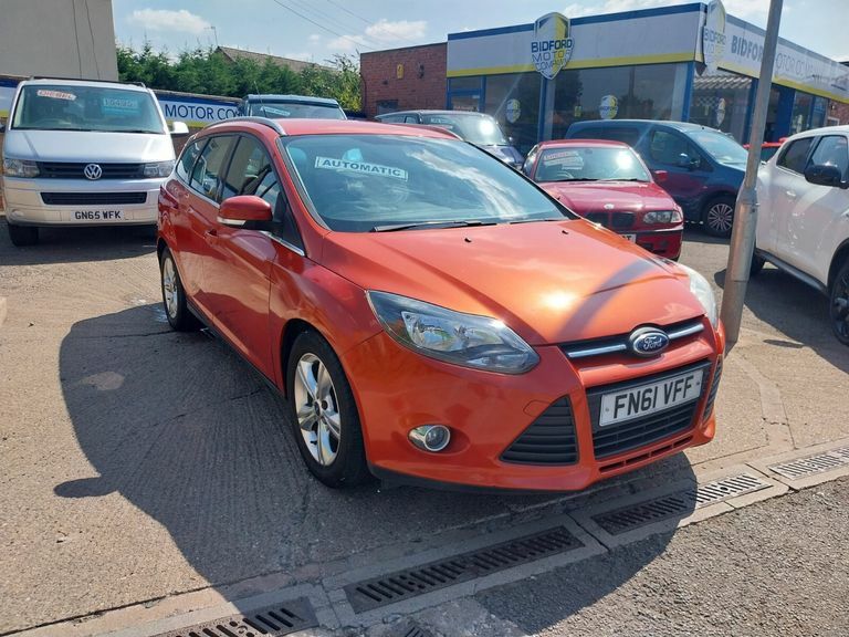 Ford Focus Zetec Red