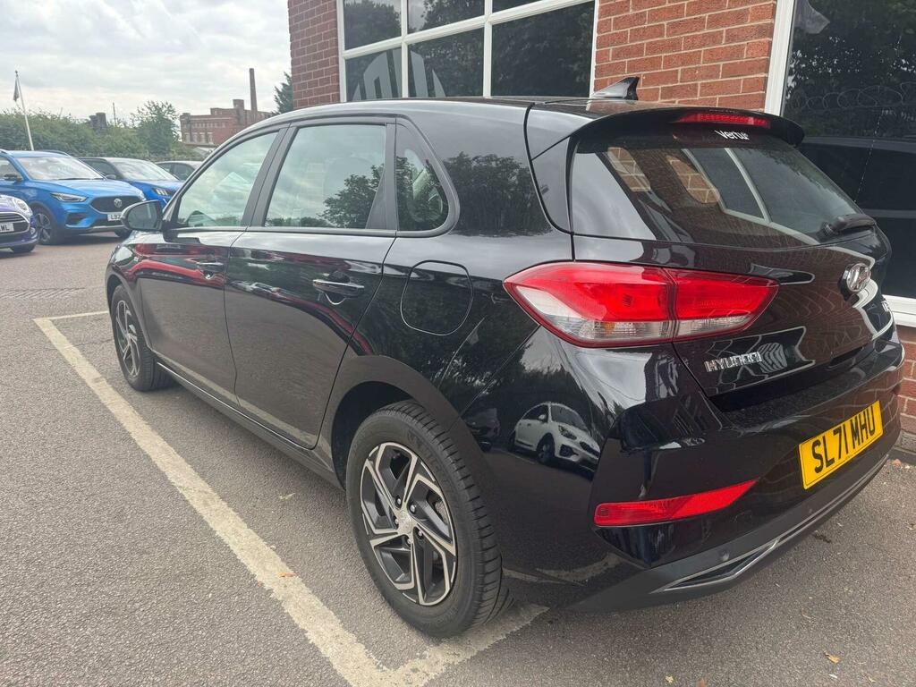 Hyundai I30 Se Connect Black #4